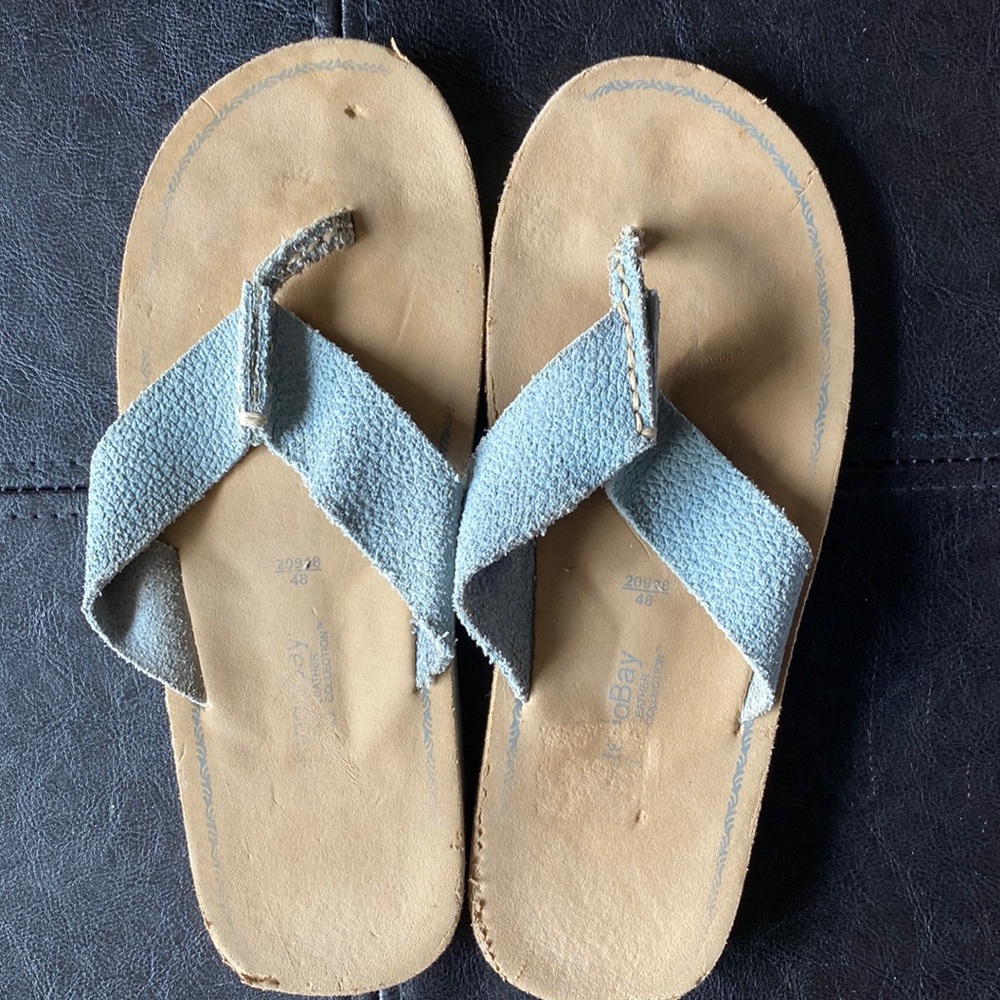 Montego Bay blue leather strap flip flop sandal thong flats